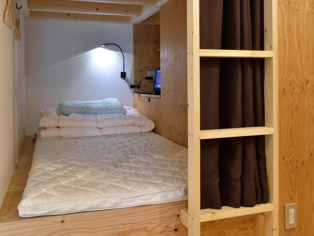 Hostel Mitsuwaya Osaka Exterior photo