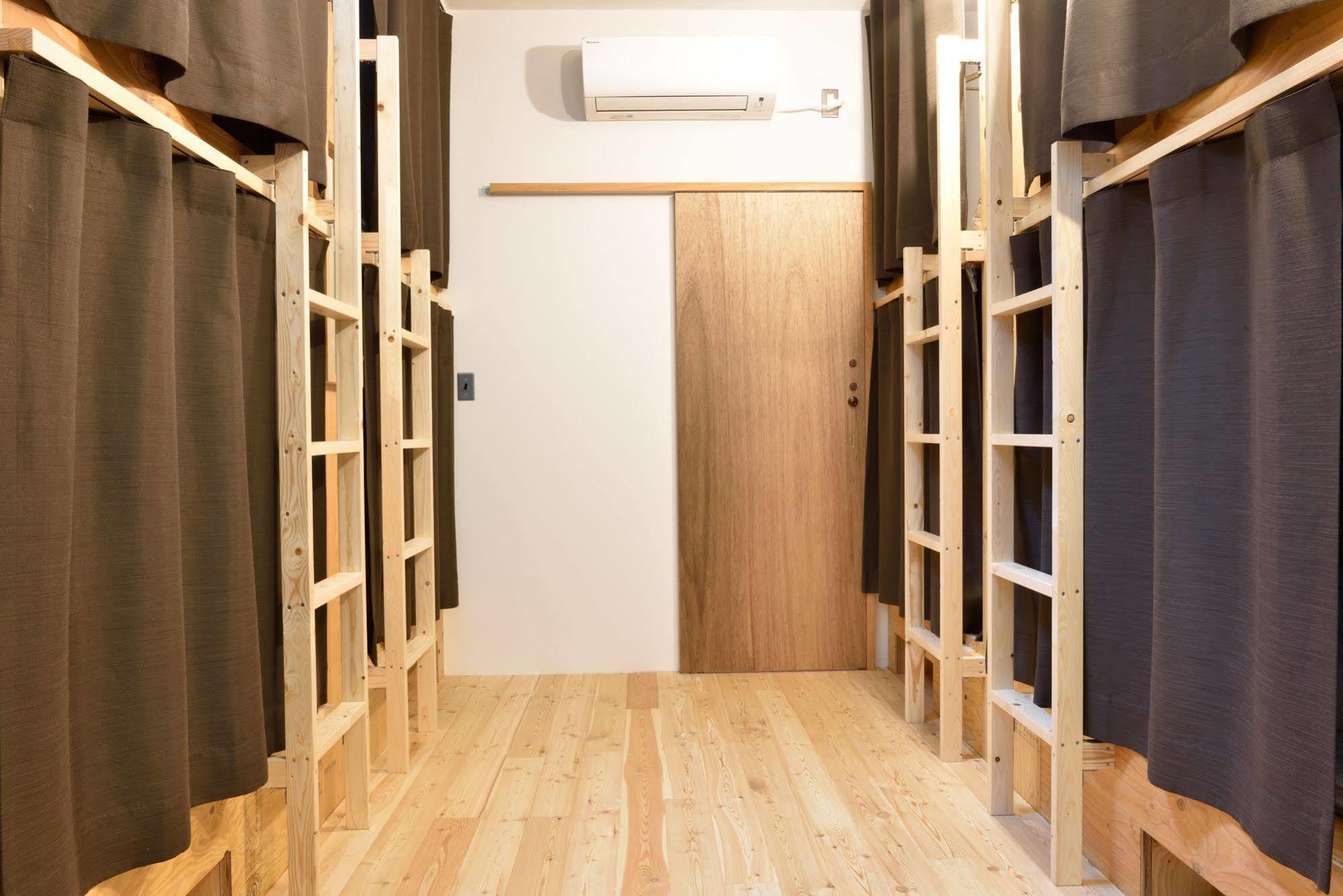 Hostel Mitsuwaya Osaka Exterior photo